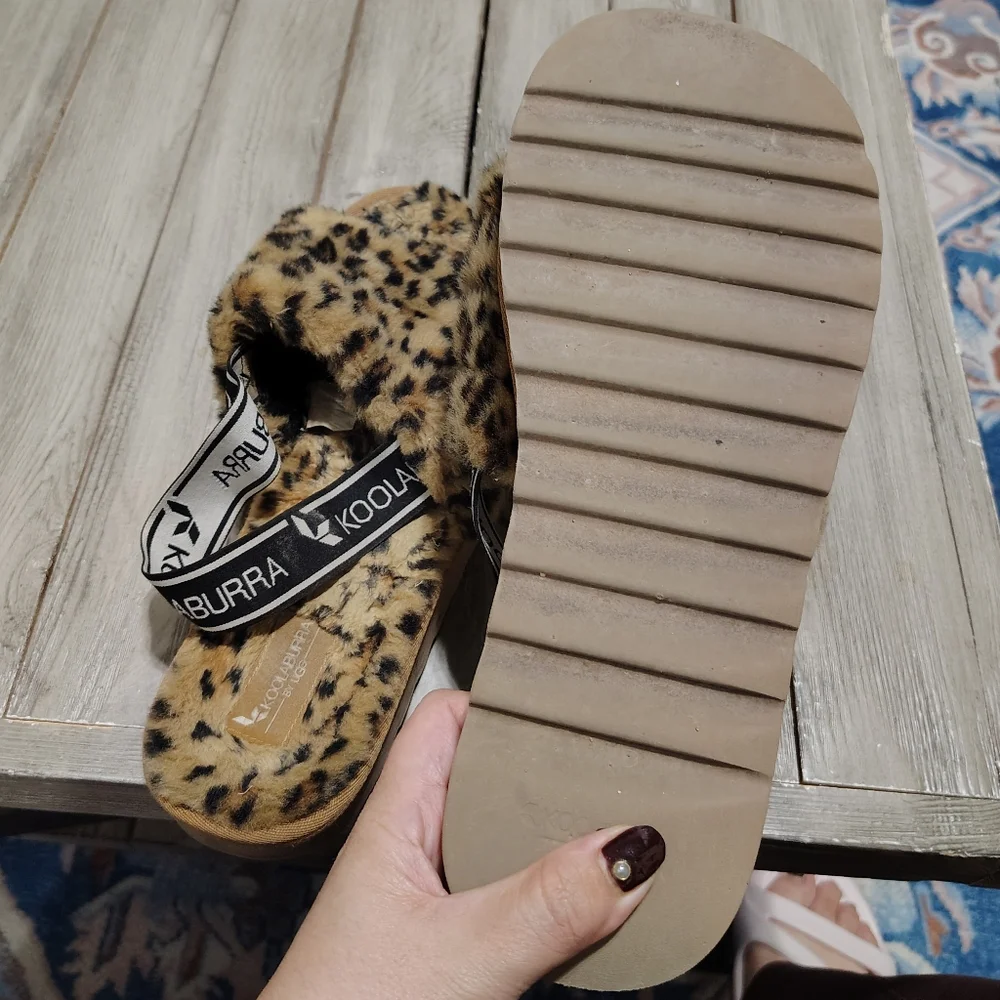 UGG Kookaburra Leopard Print Fuzzy Slide Sandals Size Women's 11 - Picture 17 of 17